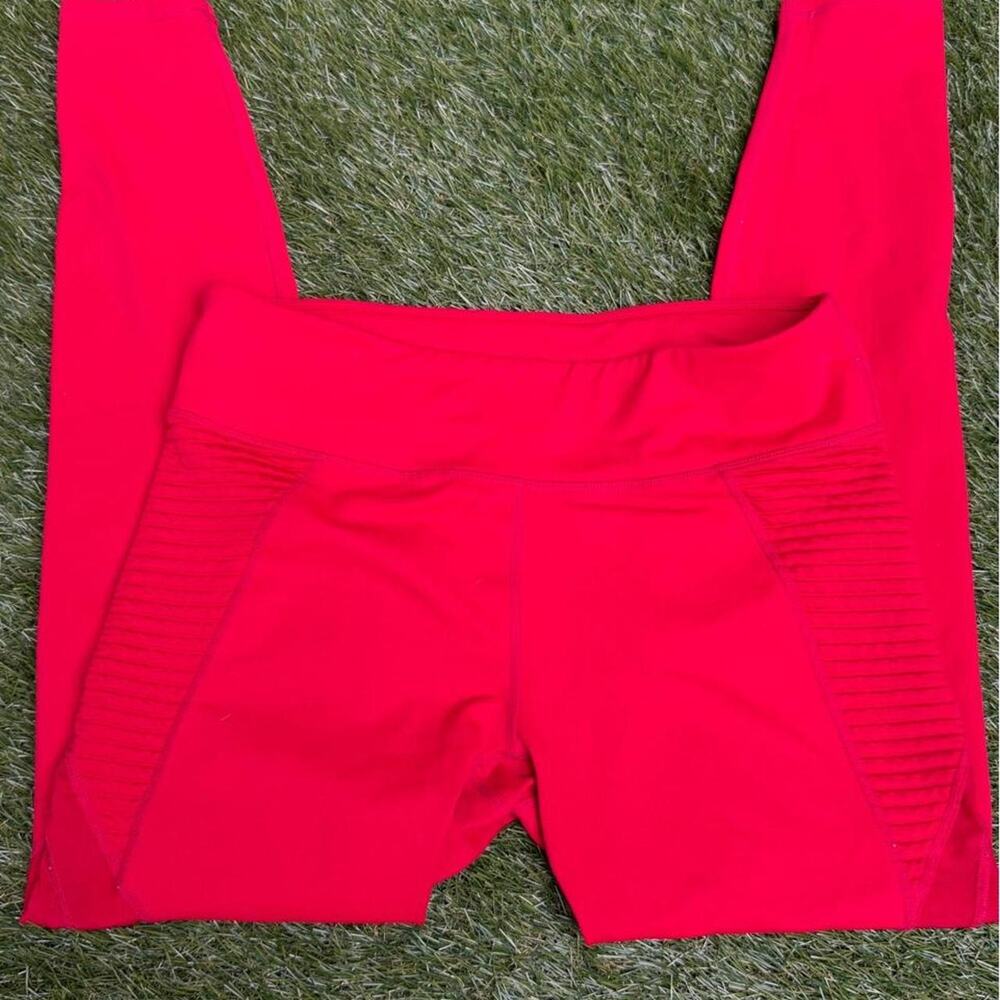 Red fabletics leggings